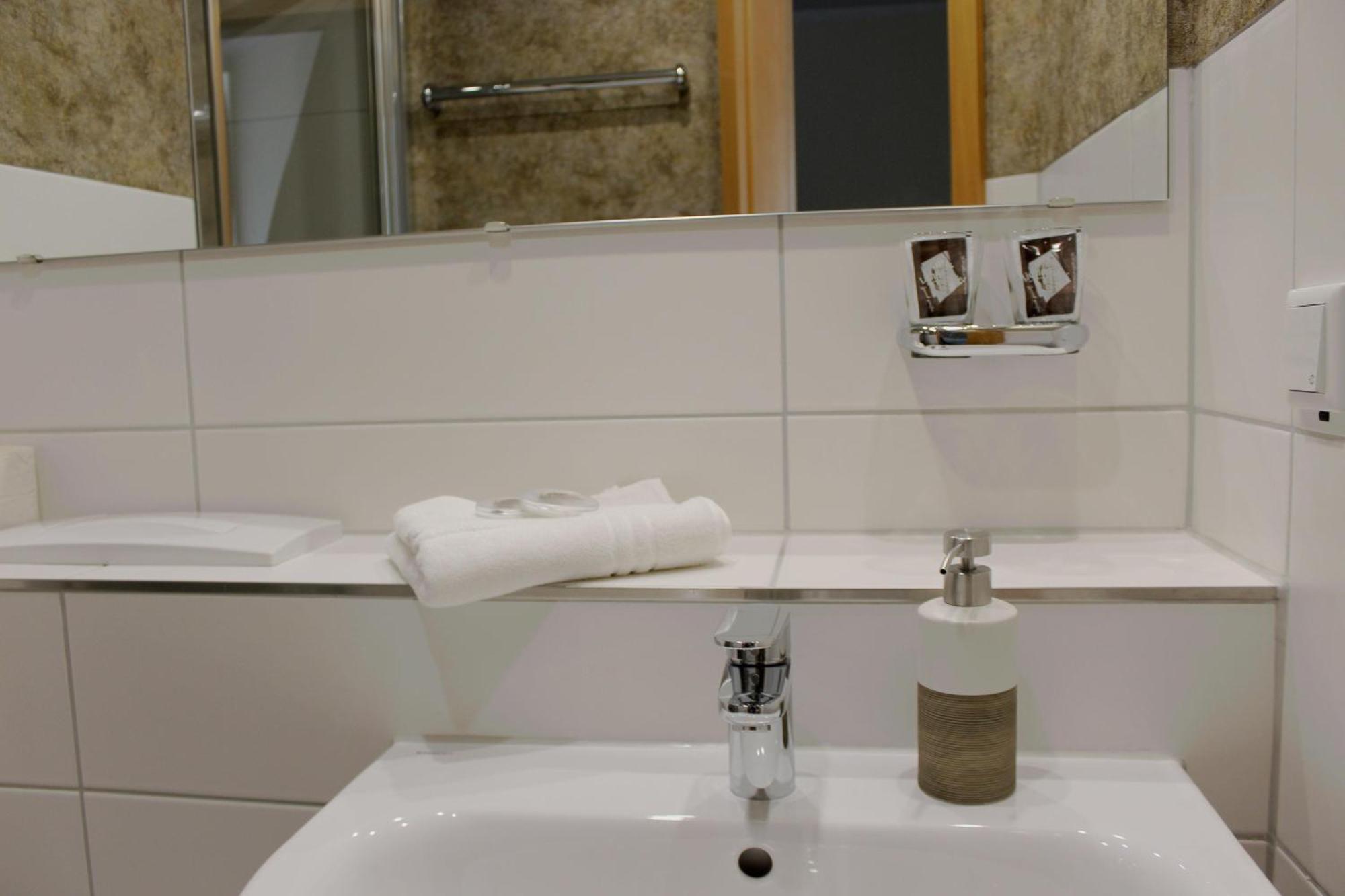 ברגיסהובל Hotel Saechsisches Haus מראה חיצוני תמונה