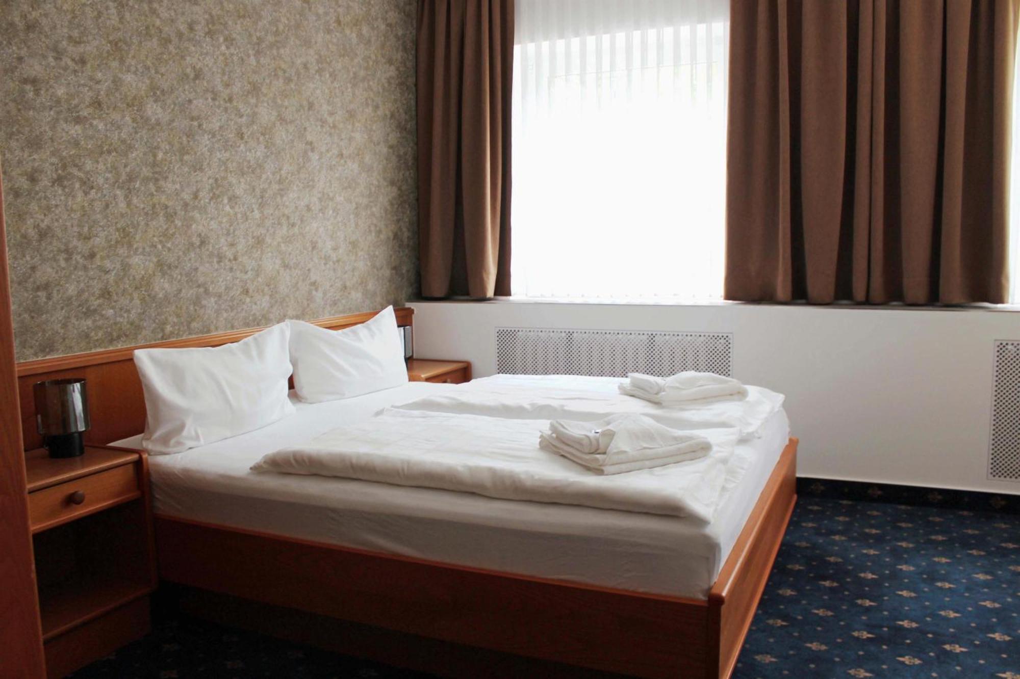 ברגיסהובל Hotel Saechsisches Haus מראה חיצוני תמונה